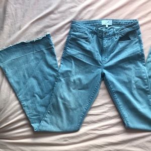 HIGH WAISTED FLARE JEANS